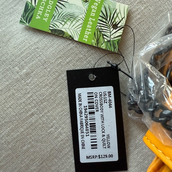 Badgley Mischka Yellow Quilted Crossbody Bag with Flap Closure - Picture 2 of 9